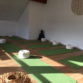 Yoga: Yoga Studio Abensberg    Jessica Thaler