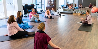Yogakurs - vorhandenes Yogazubehör: Decken - Ladenburg - Entspannt ins neue Jahr