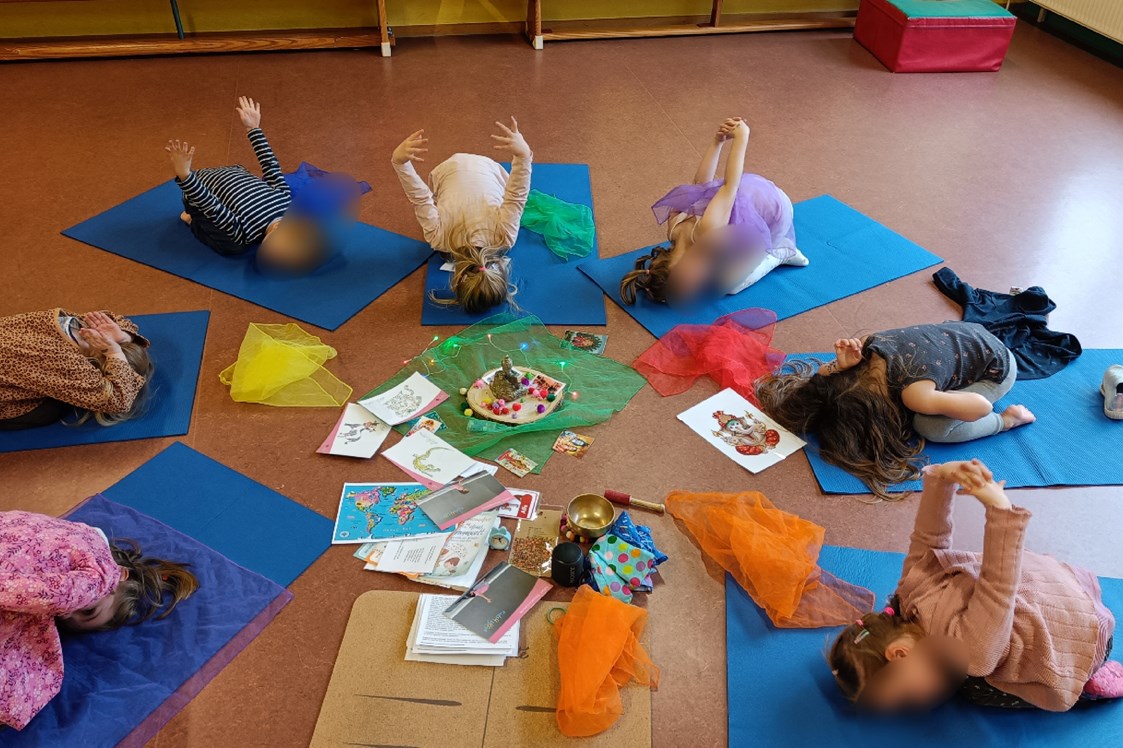 Yoga: Kinderyoga  - Yoga für Groß und Klein