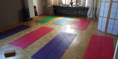 Yogakurs - vorhandenes Yogazubehör: Sitz- / Meditationskissen - Bad Arolsen - FeelYoga by Silke Uhlig -Dorn
