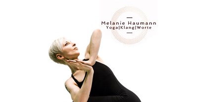 Yogakurs - vorhandenes Yogazubehör: Decken - Stuttgart Stuttgart-West - Melanie Haumann YOGA | KLANG | WORTE