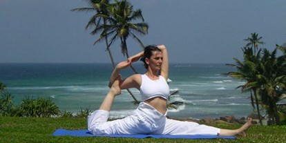 Yogakurs - Mömbris - https://scontent.xx.fbcdn.net/hphotos-xft1/t31.0-0/p180x540/11958292_10153142903588543_753074460102148281_o.jpg - Yoga Vidya Aschaffenburg