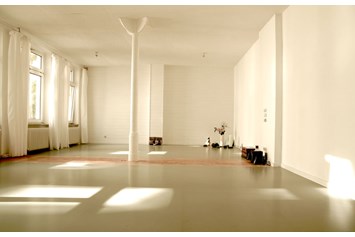 Yoga: Saskia Gräfingholt - gräfingholt.bewegt  @KreuzbergYoga