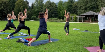 Yogakurs - Zertifizierung: 200 UE Yoga Alliance (AYA)  - Region Chiemsee - Yoga im Kurpark Inzell