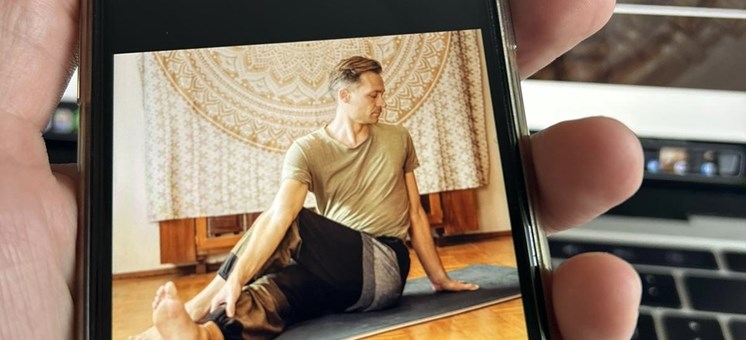 Videoanalyse Deiner Yogapraxis  - FindeDeinYoga.org