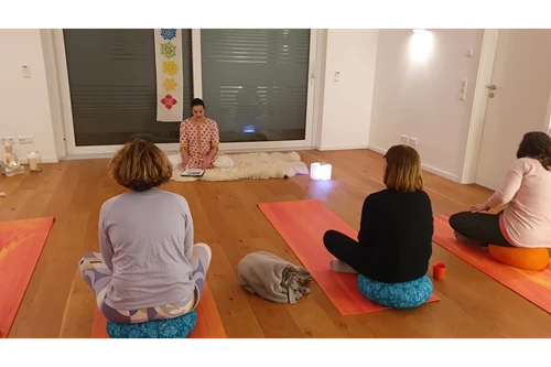 Yoga bei und nach Krebs