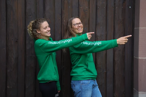 findedeinyoga Team: Anke und Lina