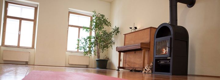 Yoga - https://scontent.xx.fbcdn.net/hphotos-xfa1/t31.0-8/s720x720/10863802_984435764918919_8189493766997457584_o.jpg - Yoga mit Janina