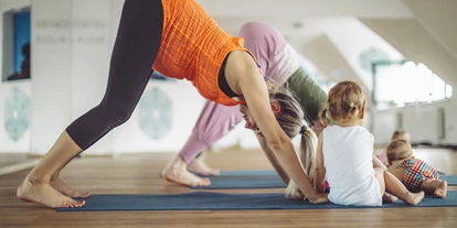 Yogakurs - geeignet für: Frisch gebackene Mütter - Berlin-Stadt Bezirk Charlottenburg-Wilmersdorf - Yoga zur Rückbildung