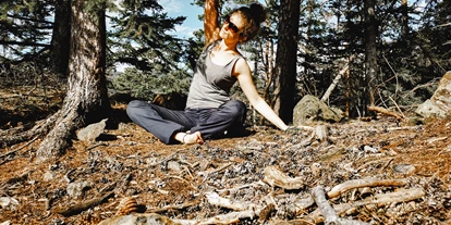 Yogakurs - geeignet für: Ältere Menschen - That's me :) - Natur & YOGA