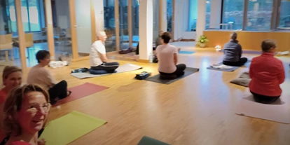 Yoga course - Kurse für bestimmte Zielgruppen: Kurse nur für Frauen - Wuppertal Elberfeld - Höhenstrasse 64, Wuppertal - Ute Sondermann, Yin Yoga + Faszien Yoga