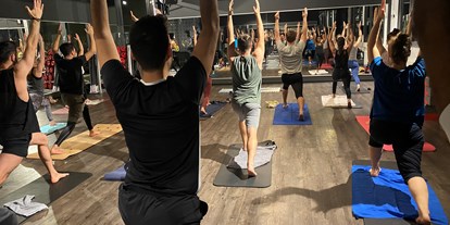 Yogakurs - vorhandenes Yogazubehör: Yogagurte - Oberursel - Power Yoga Vinyasa, Pilates, Yoga Therapie, Classic Yoga