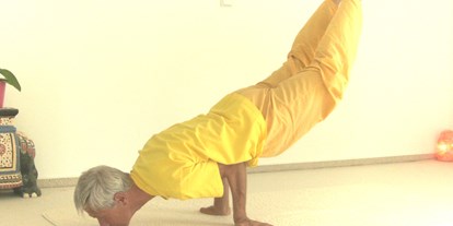 Yoga course - Art der Yogakurse: Offene Kurse (Einstieg jederzeit möglich) - Yogazentrum Dichtelbach, Karl-Otto Scheib