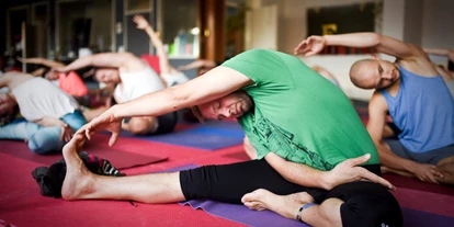 Yoga course - Kurse für bestimmte Zielgruppen: Kurse nur für Männer - Homburg (Saarpfalz-Kreis) - Hathayoga Schüler in der Pfalz - HathaYoga & AcroYoga mit Georg Thimme