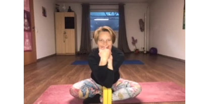 Yoga course - vorhandenes Yogazubehör: Sitz- / Meditationskissen - Overath - Yoga am Königsforst