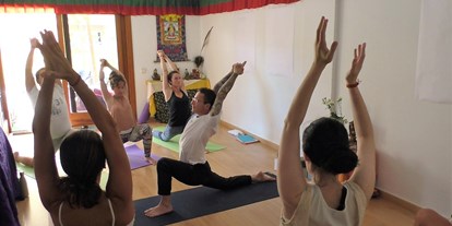 Yoga course - vorhandenes Yogazubehör: Yogamatten - Wistedt - Traditional Hatha Yoga