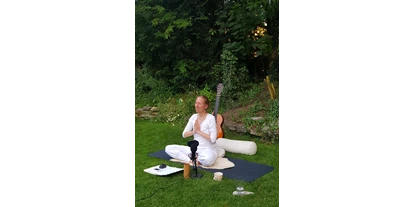 Yoga course - vorhandenes Yogazubehör: Yogamatten - Pulheim - Kundalini Yoga und Breathwalk in Dormagen
