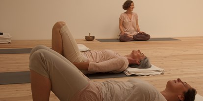 Yogakurs - Art der Yogakurse: Geschlossene Kurse (kein späterer Einstieg möglich) - Region Innsbruck - maitri.at | Yoga leben