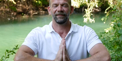 Yogakurs - Kurse für bestimmte Zielgruppen: Momentan keine speziellen Angebote - Kundalini Yoga - Daniel Graze
