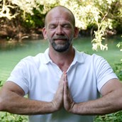 Yoga - Kundalini Yoga - Daniel Graze