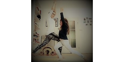 Yogakurs - Erreichbarkeit: gut zu Fuß - Fuldatal - Familienyoga Online - KiYoKa Kinderyoga Kassel
