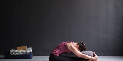 Yogakurs - geeignet für: Dickere Menschen - Rösrath - Yin Yoga Special