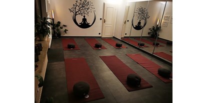 Yogakurs - vorhandenes Yogazubehör: Yogamatten - Binnenland - Sanfte Einführung in Yoga