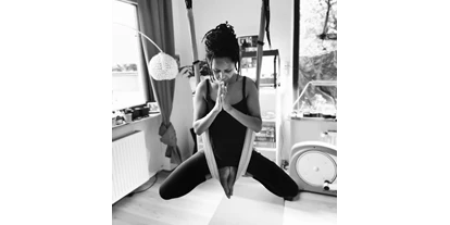 Yoga course - vorhandenes Yogazubehör: Yogablöcke - Hamburg-Stadt Altona - Sanfte Einführung in Yoga
