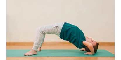 Yogakurs - vorhandenes Yogazubehör: Decken - Berlin-Stadt Bezirk Charlottenburg-Wilmersdorf - Kleinkinderyoga - Yoga Bambinis