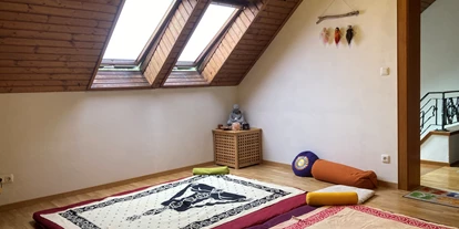 Yoga course - Ausstattung: Sitzecke - Austria - Nuad Thai Yoga Practitioner (Basiskurse)
