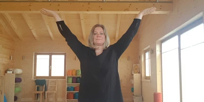 Yogakurs - vorhandenes Yogazubehör: Decken - Deutschland - Mondholzyoga  Claudia Eichinger in Aidenbach