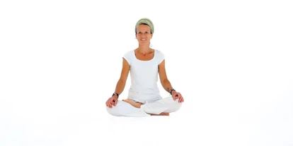 Yoga course - vorhandenes Yogazubehör: Sitz- / Meditationskissen - Essen - Kundalini Yoga von Yoga-Nebenwirkungen.de
