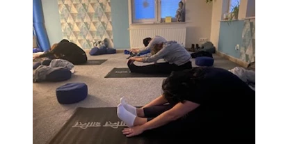 Yogakurs - Ausstattung: Sitzecke - Marienmünster - Hatha Yoga Kurs Damen - Beate Haripriya Göke