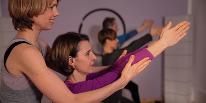 Yoga course - vorhandenes Yogazubehör: Sitz- / Meditationskissen - München Sendling - Hands-on, wir geben Dir Sicherheit in den Körperhaltungen - ZEN-TO-GO Yoga