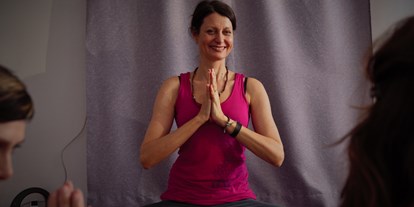Yogakurs - spezielle Yogaangebote: Mantrasingen (Kirtan) - Namasté - herzlich willkommen im ZEN-TO-GO! - ZEN-TO-GO Yoga