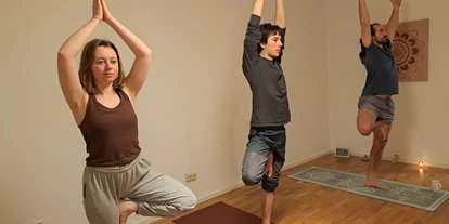 Yoga course - geeignet für: Anfänger - Berlin-Stadt Bezirk Charlottenburg-Wilmersdorf - Yogashala 1111