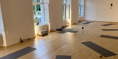 Yoga course - Ausstattung: WC - Switzerland - Yoga parenam