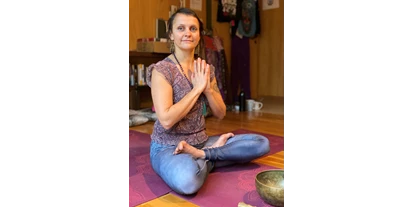 Yogakurs - geeignet für: Dickere Menschen - Nalini Yoga