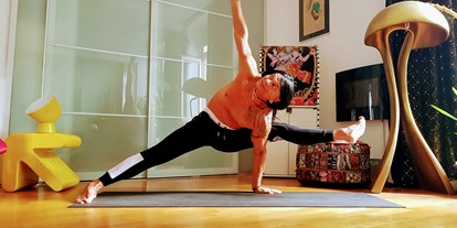 Yogakurs - geeignet für: Ältere Menschen - Wien - Oskar Hodosi Yogameister