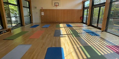 Yogakurs - Erfahrung im Unterrichten: > 100 Yoga-Kurse - Taufkirchen (Landkreis München) - YOGA mitsandra GLÜCK