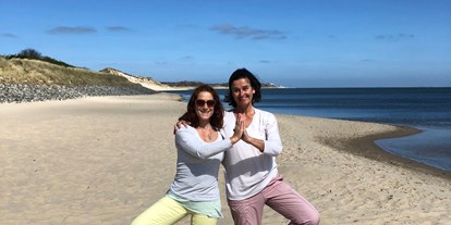 Yoga course - geeignet für: Erwachsene - Germany - Wir freuen uns auf Dich!

NAMASTE

Christine & Simin

mehr über uns erfährst Du auf:

www.yoga-trikuti.de
oder 
www.shakti-yoga-mettmann.de - 6 Tage Soul Time an der Nordsee - mit Yoga und Wandern im Mai
