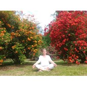 Yoga - Das wahre Selbst im Inneren erkennen...
Im "Jetzt", mit jedem Ein- und Ausatmen, den neutralen Geist erfahren...
Sat Nam... - Kundalini Yoga: Yoga des Bewusstseins