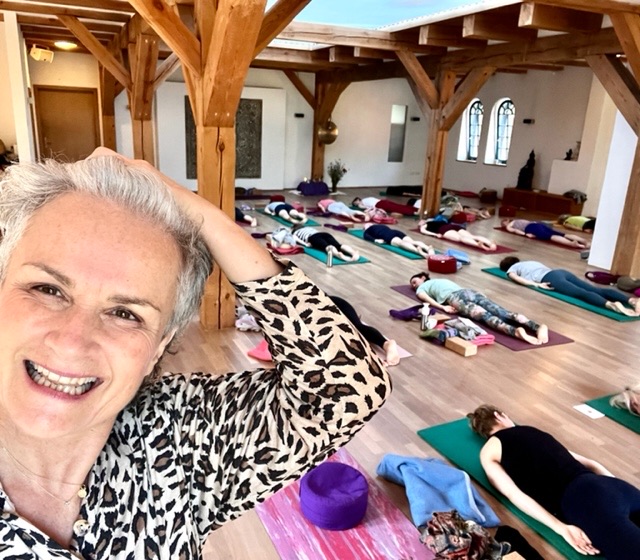 yoga - Das jährliche Yogaretreat in der Breitenteicher Mühle ist ein Highligt und immer ganz rasch ausgebucht. - Yoga mit Brigitte Tiek (Zehethofer)