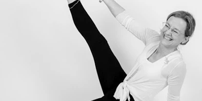 Yoga course - geeignet für: Anfänger - Kumhausen - Sabine Nahler 
Yogalehrerin
Heilpraktikerin für Psychotherapie (HPG)
Acroyoga Landshutyoga - yoga landshut