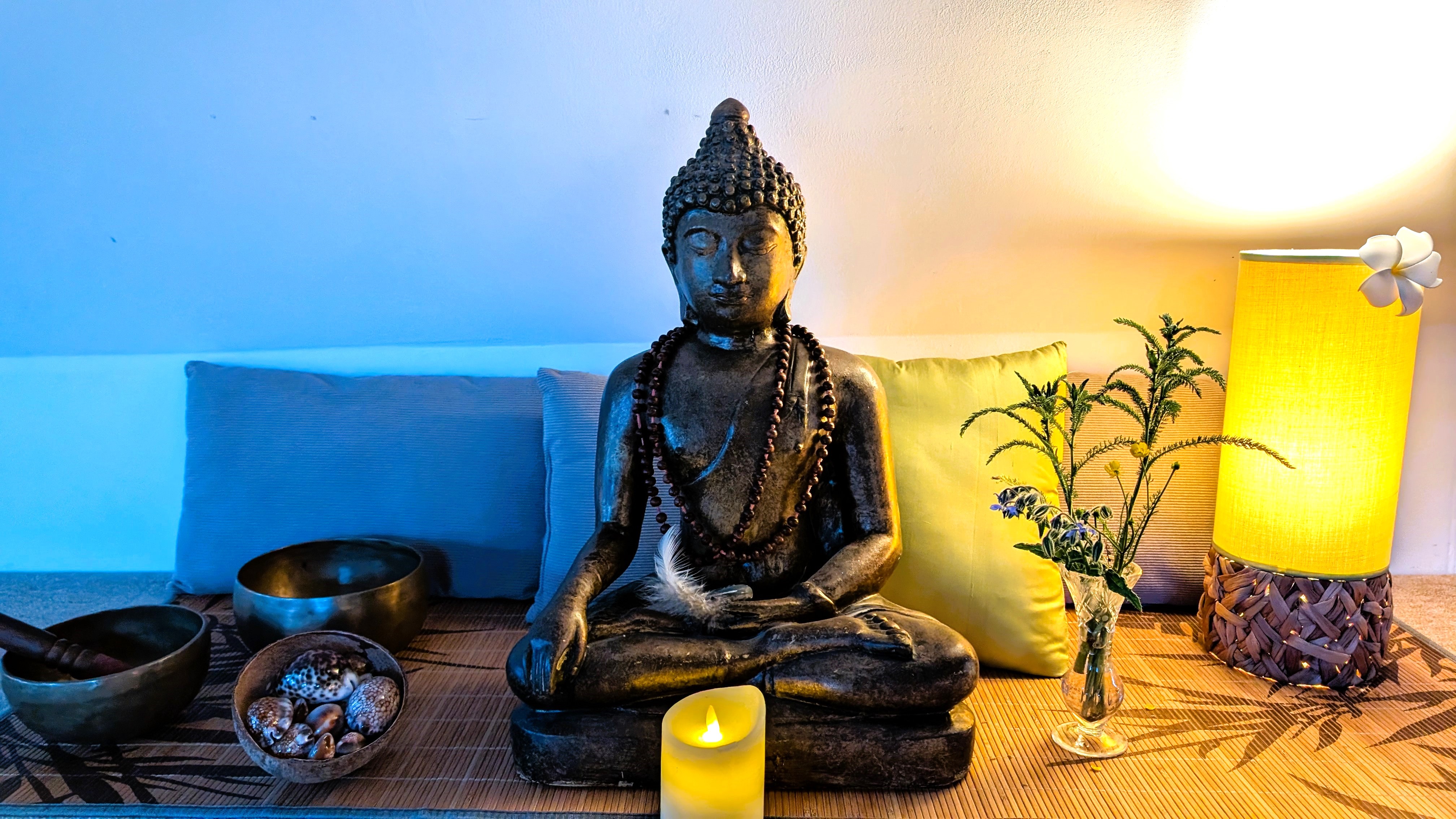 yoga - https://www.tureia-yoga-wiesbaden.de/yoga-kursplan-wiesbaden - Tureia Yoga, Massage, Reiki Schule