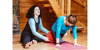 Yogakurs - vorhandenes Yogazubehör: Yogagurte - Niedersachsen - Hatha-Yoga-Kurs