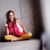 Yoga - Dozentin Farina Naja Schnell - KINDERYOGALEHRER AUSBILDUNG • Starkes Ich. Starke Kinder. Starke Welt.