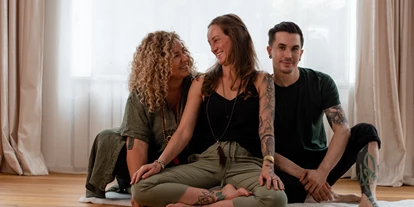 Yoga course - Art der Yogakurse: Offene Kurse (Einstieg jederzeit möglich) - Kissing - Yoga Studio Wolke34