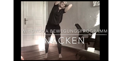 Yogakurs - vorhandenes Yogazubehör: Stühle - Berlin-Stadt Bezirk Lichtenberg - Video Bewegungsprogramm 5x 10 Min. Schreibtischpausen - Wiebke Holler