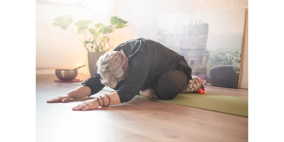 Yogakurs - Art der Yogakurse: Geschlossene Kurse (kein späterer Einstieg möglich) - Region Chiemsee - Yoga Petra Weiland